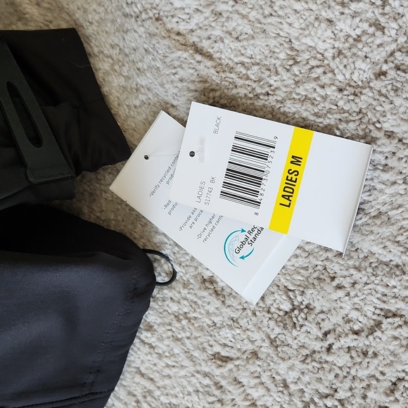 Performance jacket - Picture 4 of 5